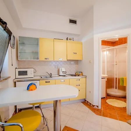 Buric 267 Gostinjska kuća 4*