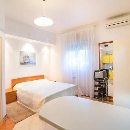 Buric 267 Gostinjska kuća 4*